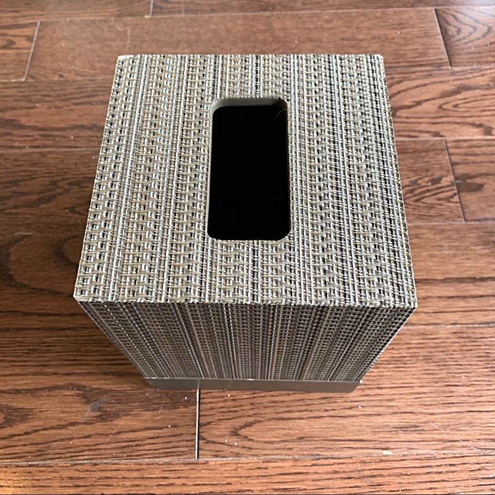 NWT {Charter Club} Tissue Box